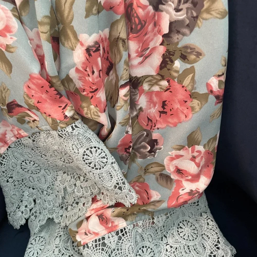Blue & Pink Rose Floral Lace Kimono - Picture 6 of 6